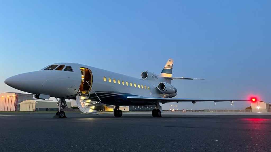 Zenith Air Falcon at dusk